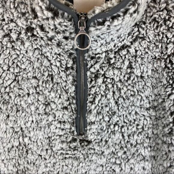 Thread and supply Sherpa wubby half zip - Picture 4 of 8